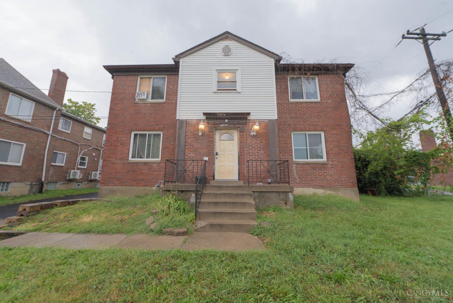 7169 Reading Road Property Photo 1