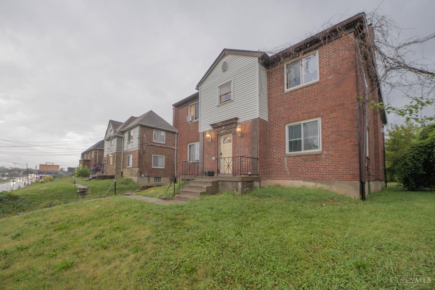 7169 Reading Road Property Photo 2