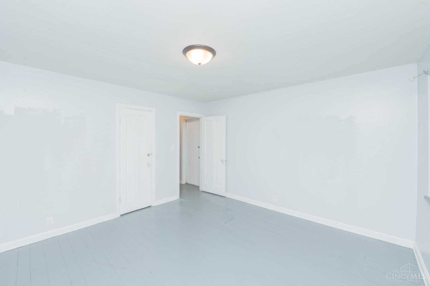 7169 Reading Road Property Photo 12