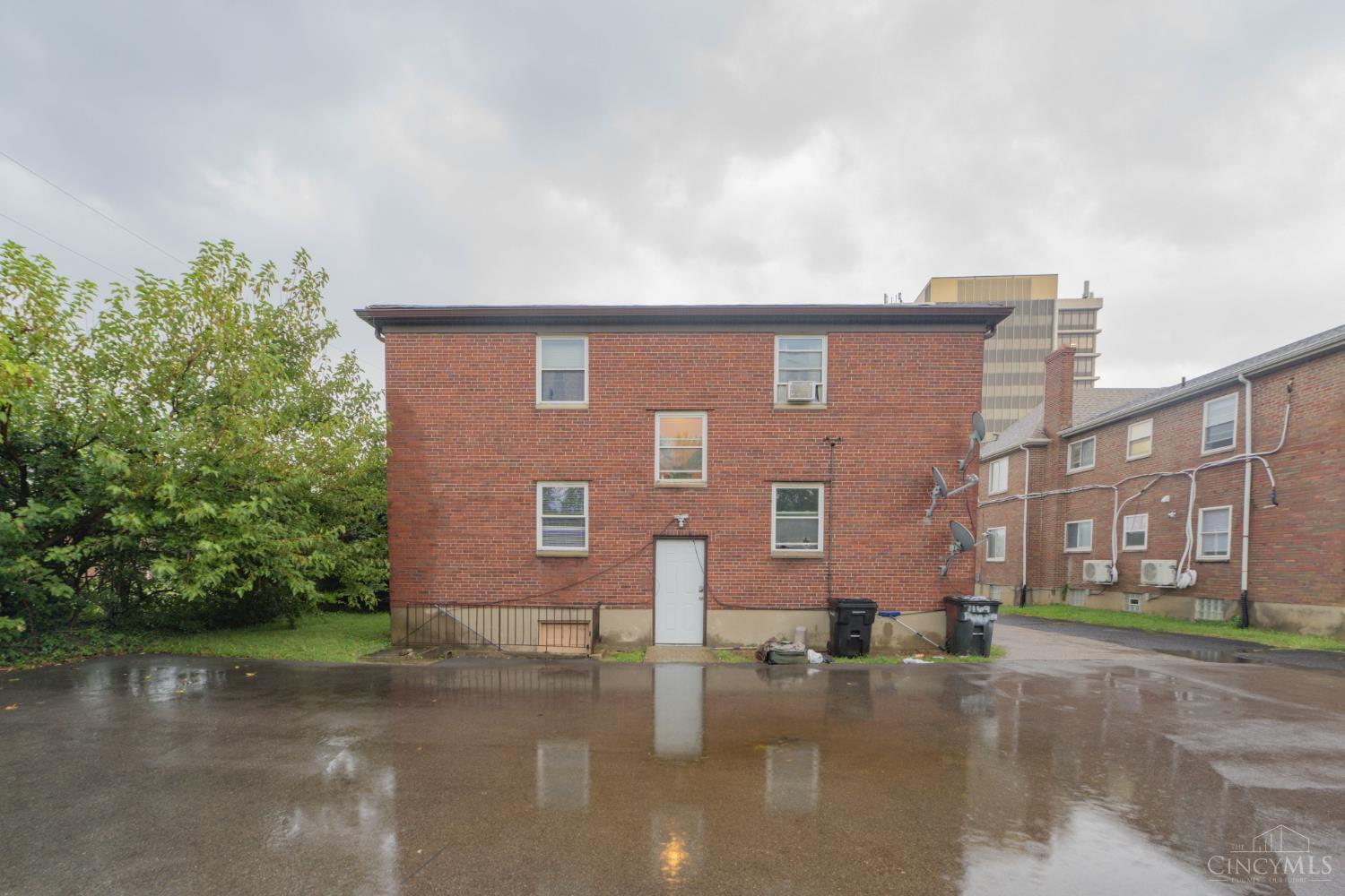 7169 Reading Road Property Photo 13