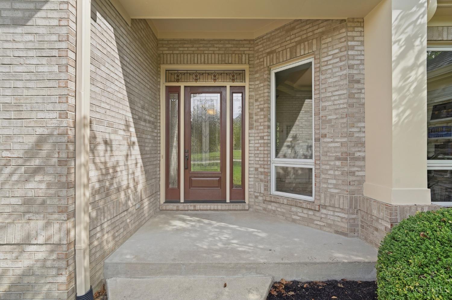 970 River Forest Drive Property Photo 3