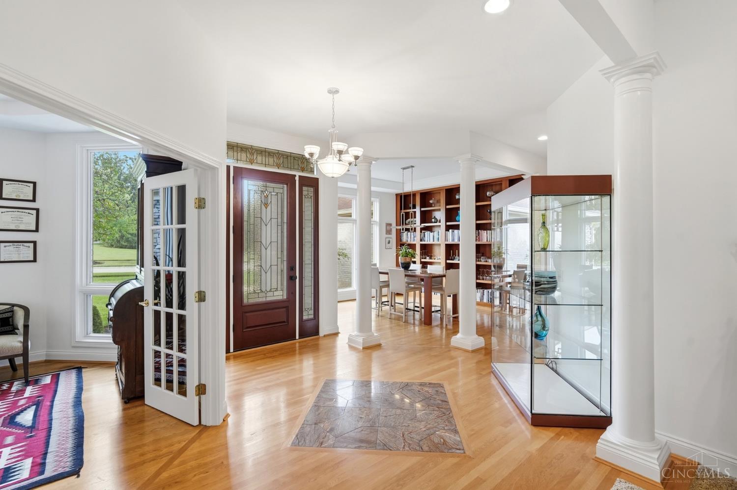970 River Forest Drive Property Photo 4