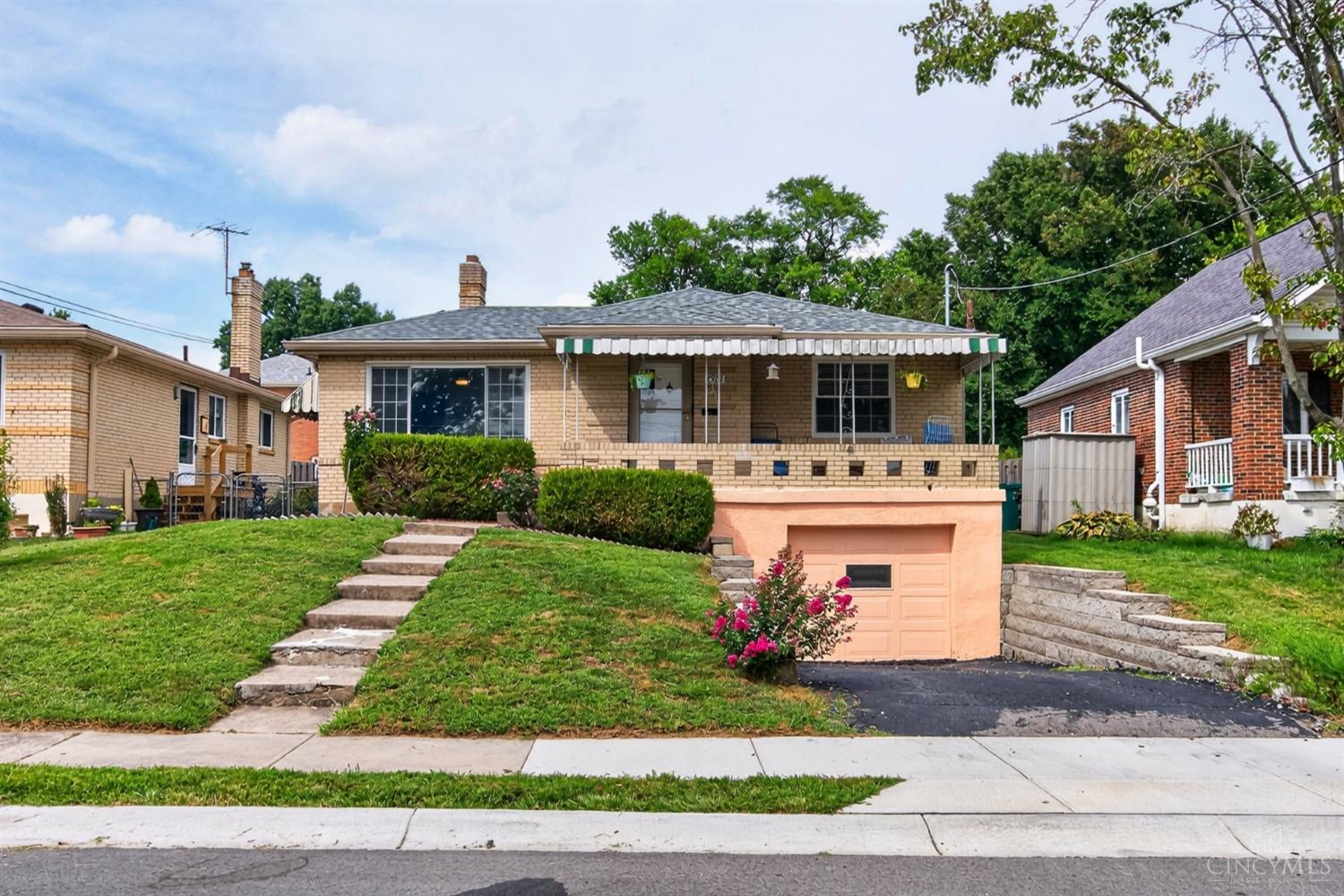 2922 Lawndale Avenue Property Photo 1