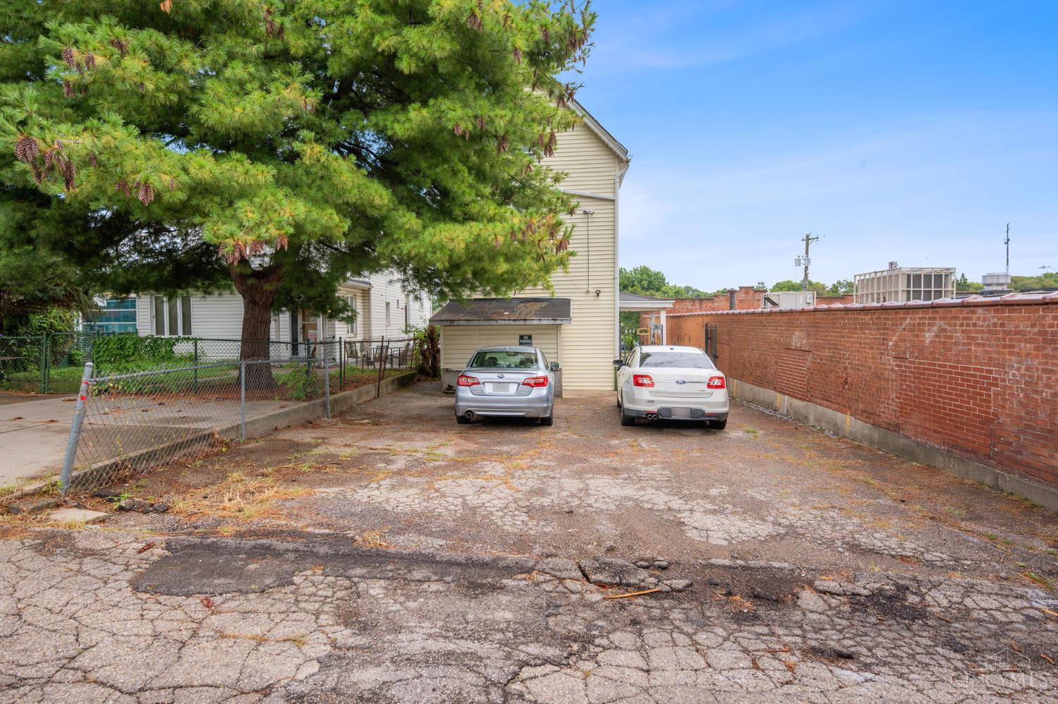 3311 Harrison Avenue Property Photo 10
