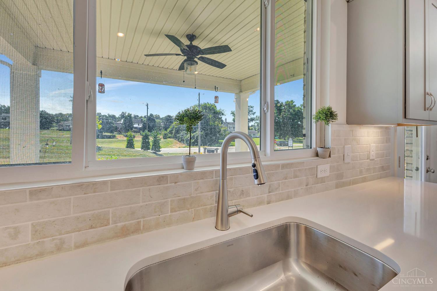 6781 Cork Dr Property Photo 14
