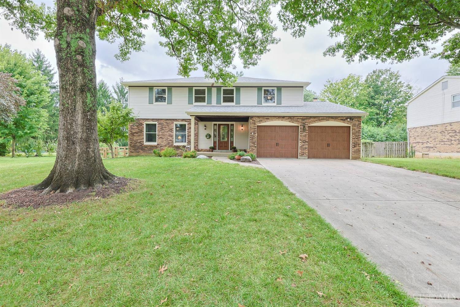 8389 Shadowpoint Court Property Photo 1
