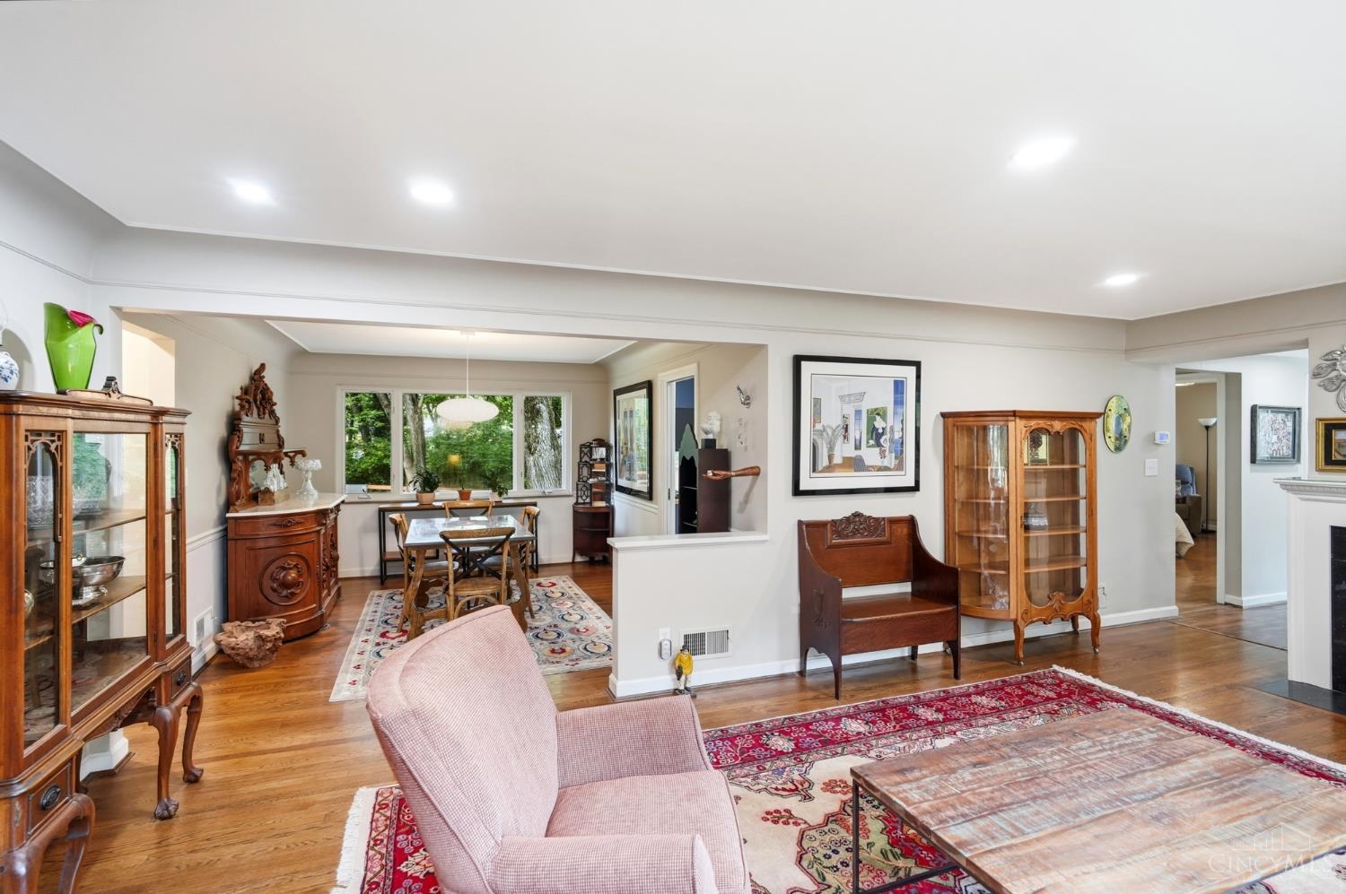 2619 Beechmar Drive Property Photo 8