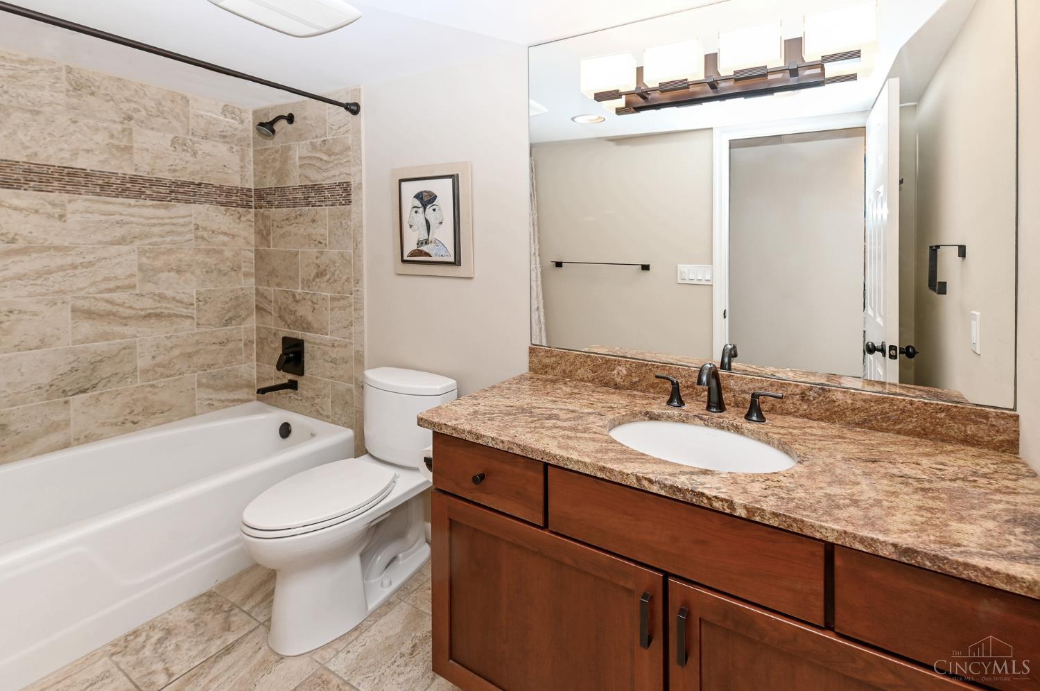 2444 Madison Road Property Photo 27