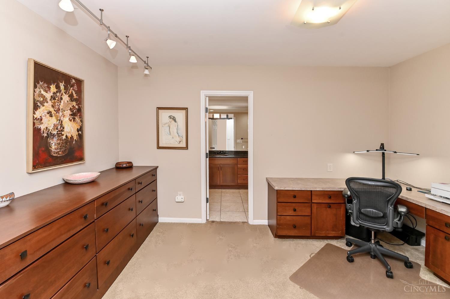 2444 Madison Road Property Photo 31