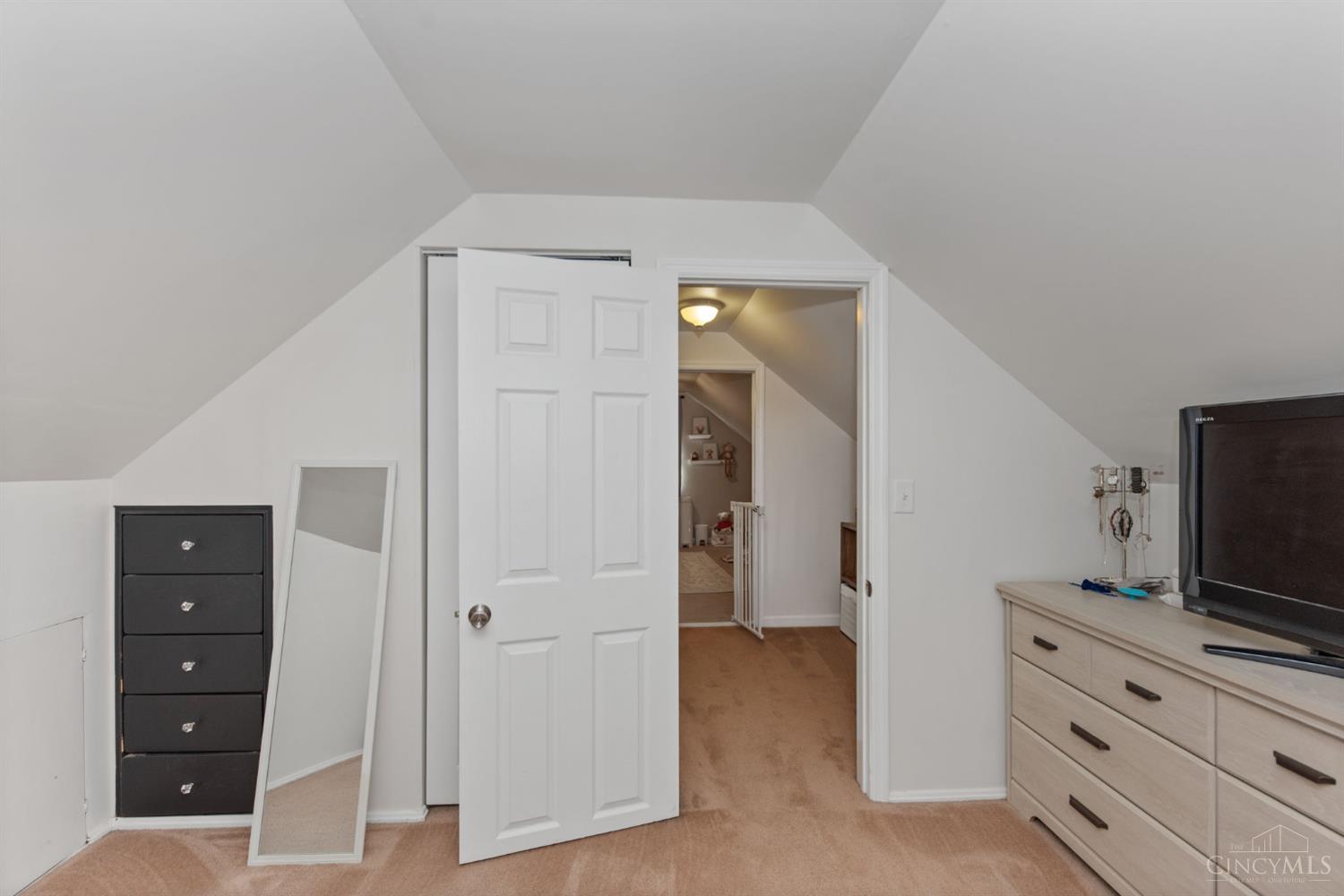 5287 Highview Drive Property Photo 23