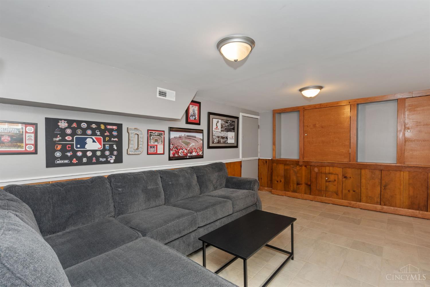 5287 Highview Drive Property Photo 24