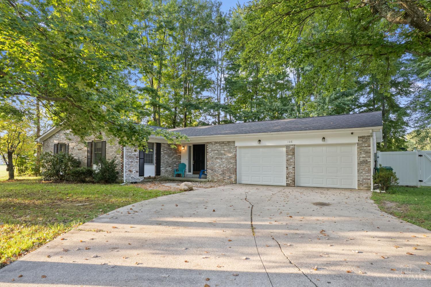 106 Red Bud Lane Property Photo 2