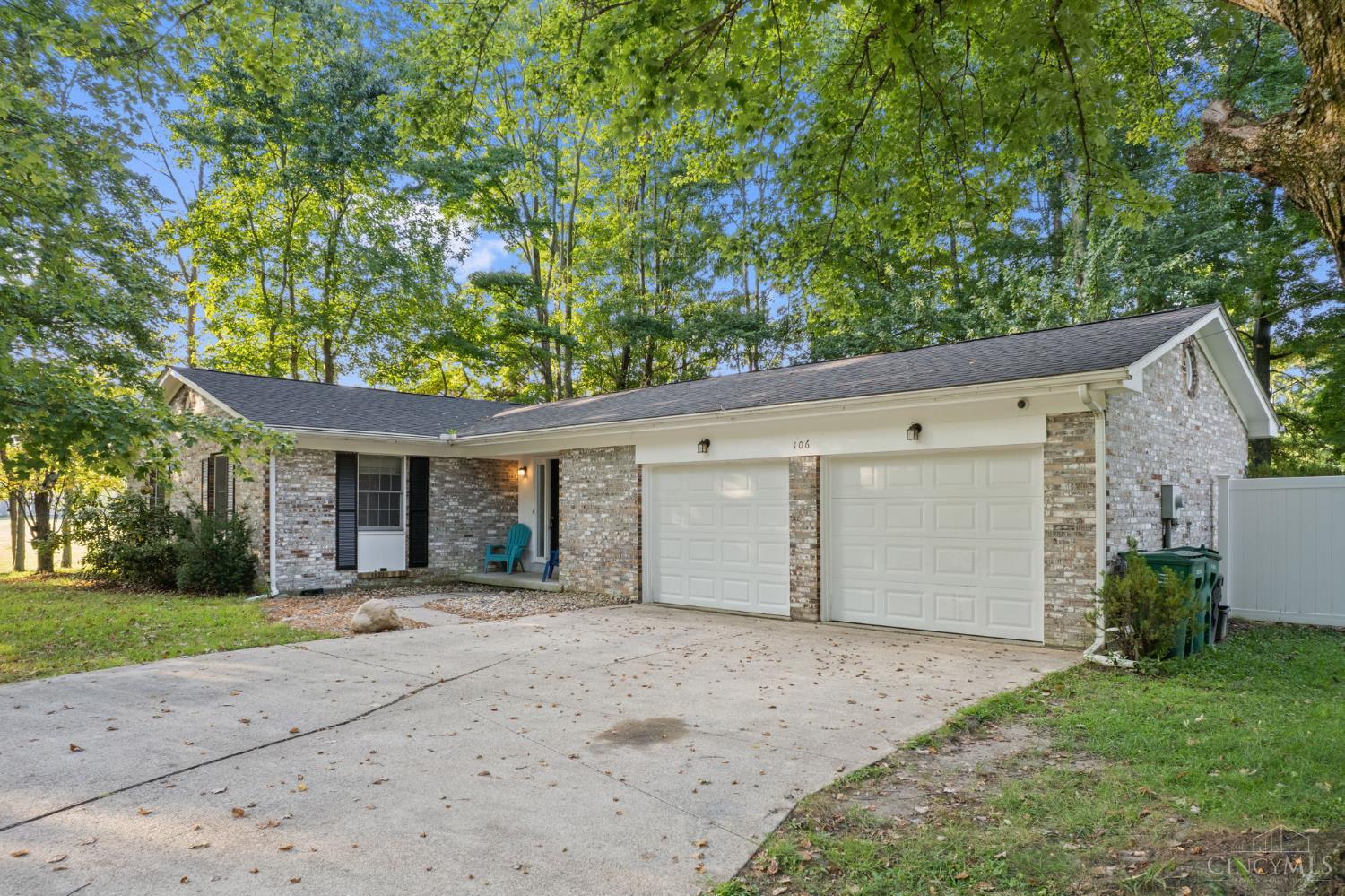 106 Red Bud Lane Property Photo 3