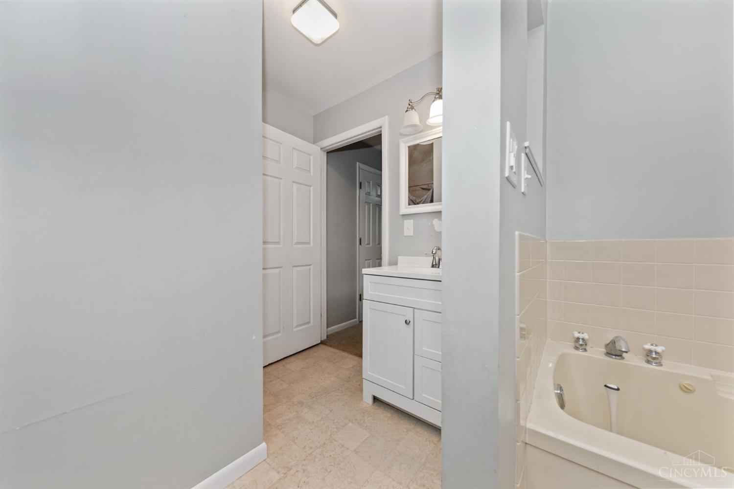 106 Red Bud Lane Property Photo 30