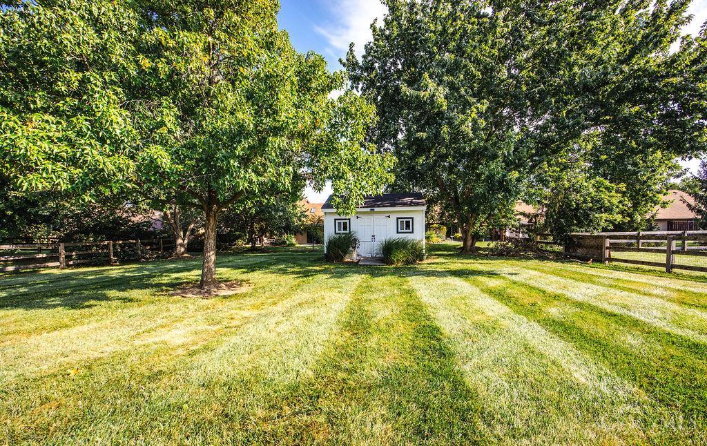 158 Martha Lane Property Photo 7