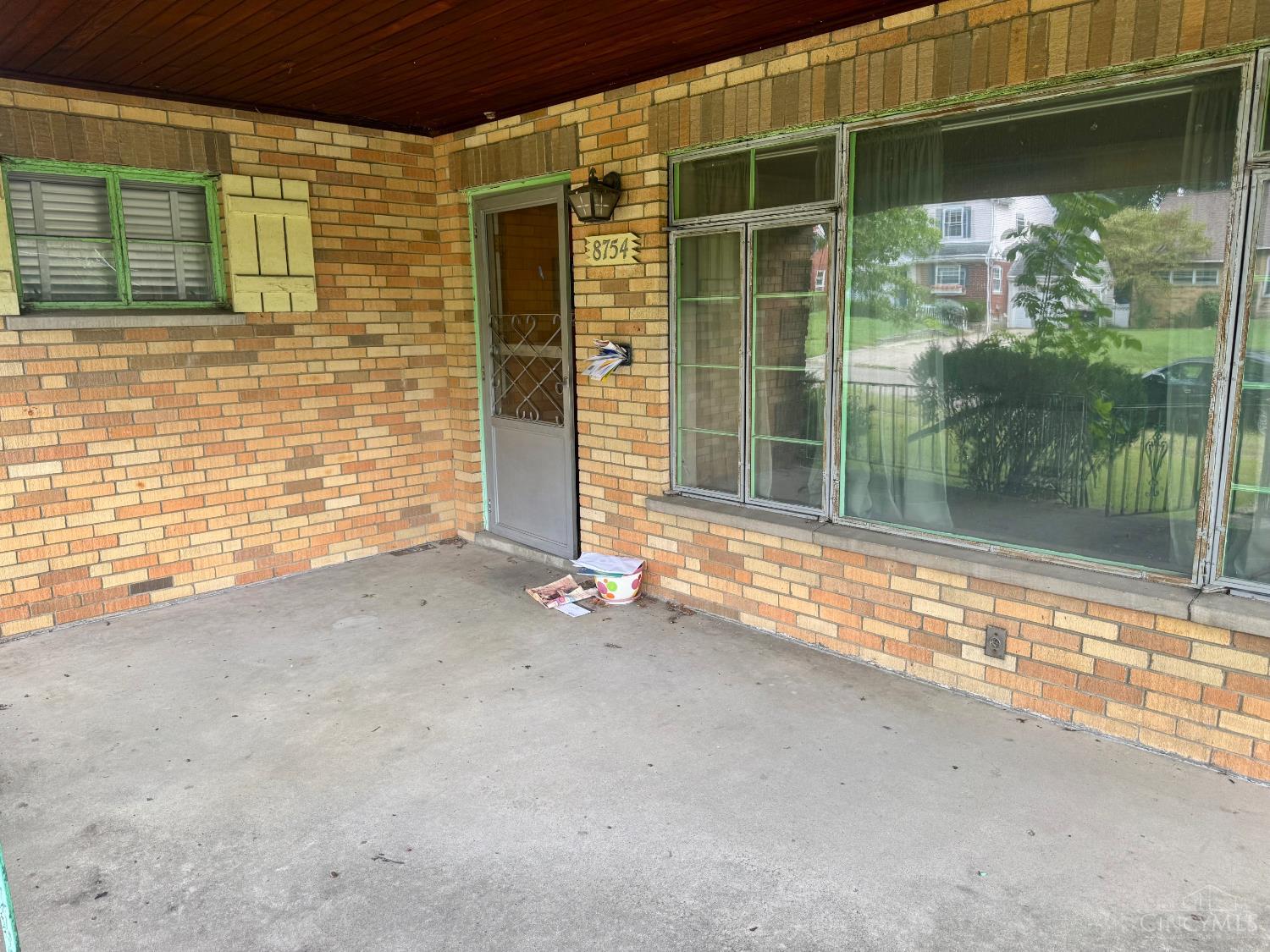 8754 Monsanto Drive Property Photo 2