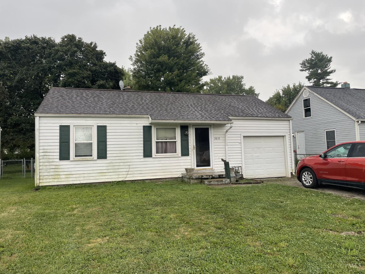 3810 Jewell Avenue Property Photo 1
