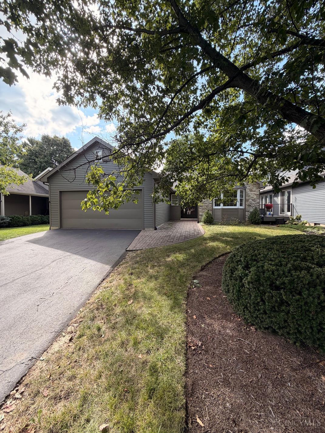 6195 Fairfield Road Property Photo 1