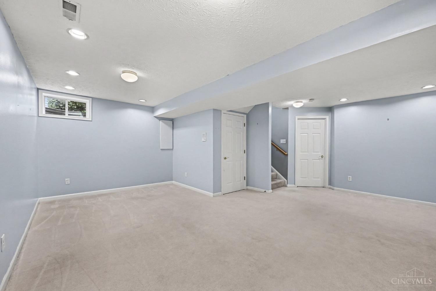 1301 Harvest Run Drive Property Photo 28