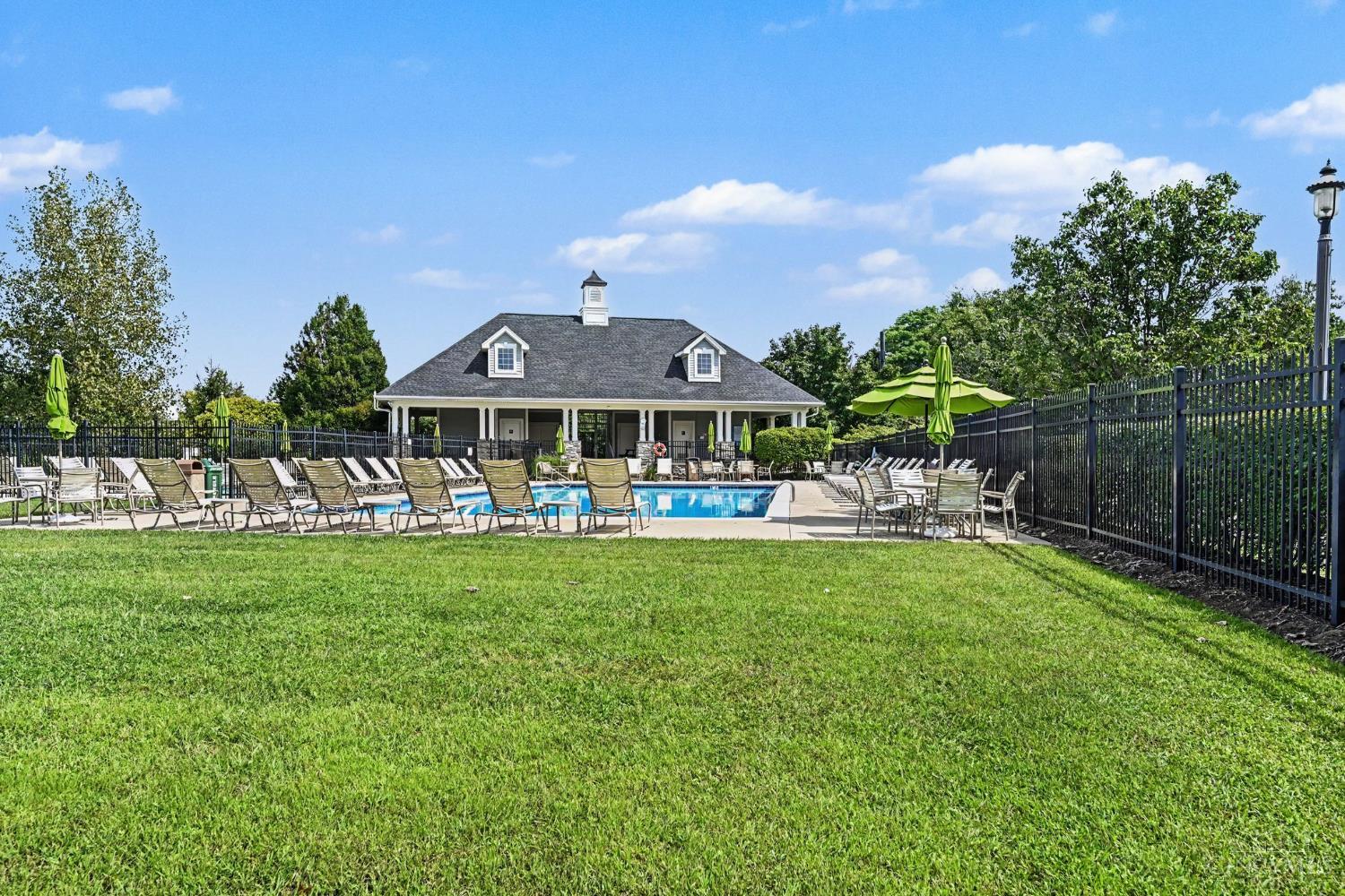 1301 Harvest Run Drive Property Photo 38