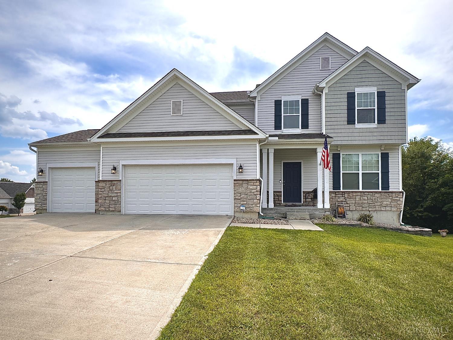 1021 Golden Oak Drive Property Photo 1