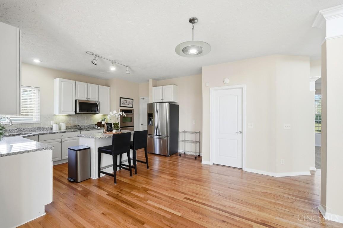 6269 Hedgerow Drive Property Photo 10