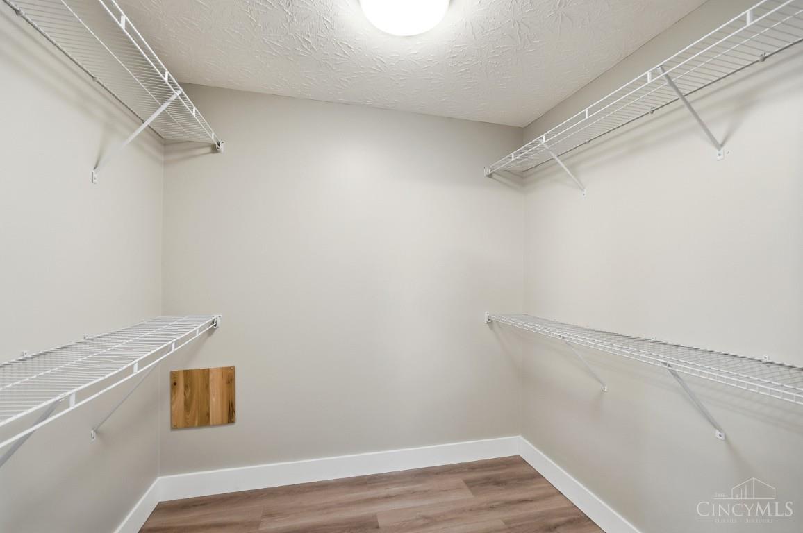 6269 Hedgerow Drive Property Photo 43