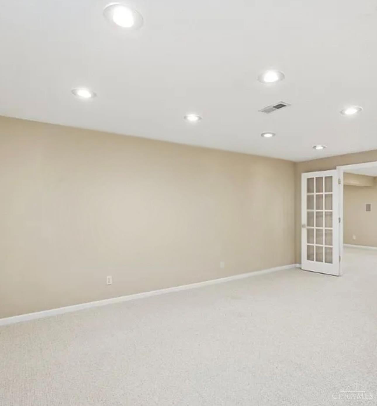 6269 Hedgerow Drive Property Photo 58