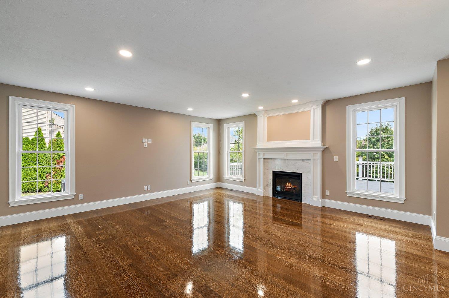 5552 Schlade Court Property Photo 19