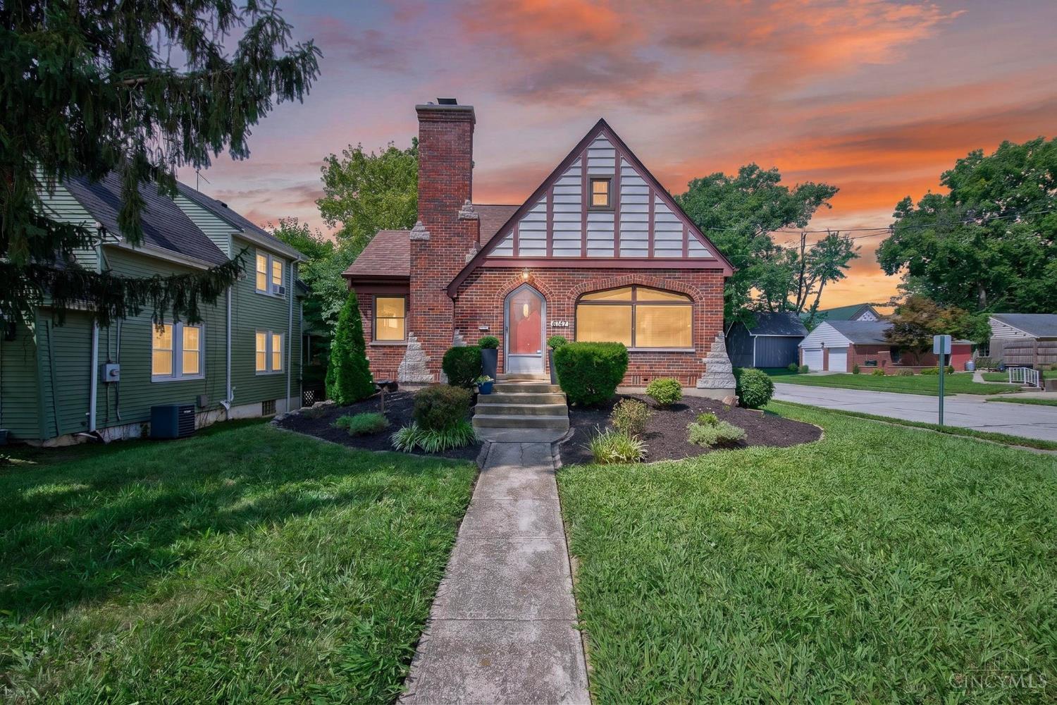 6747 Plainfield Road Property Photo 1