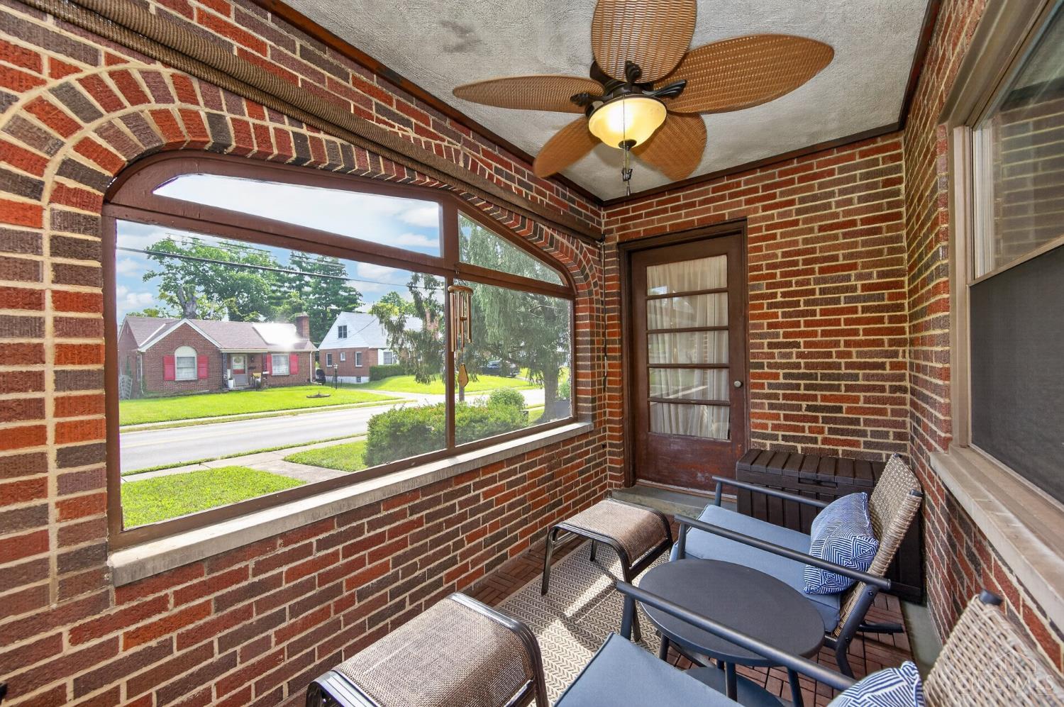 6747 Plainfield Road Property Photo 9