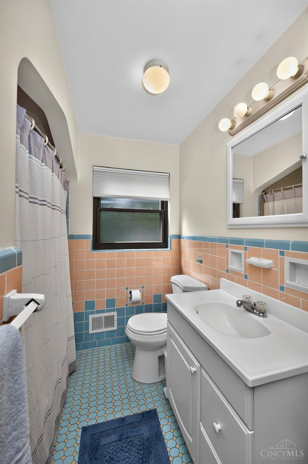 6747 Plainfield Road Property Photo 27