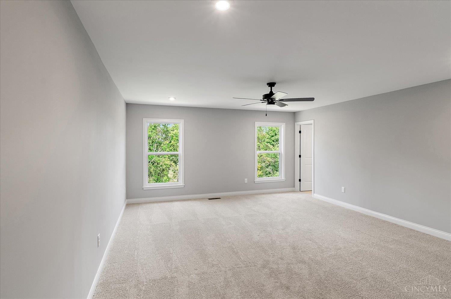 1893887 Property Photo 15