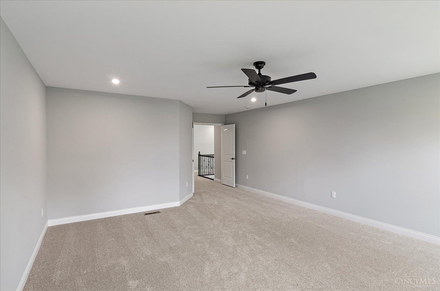 1893887 Property Photo 17