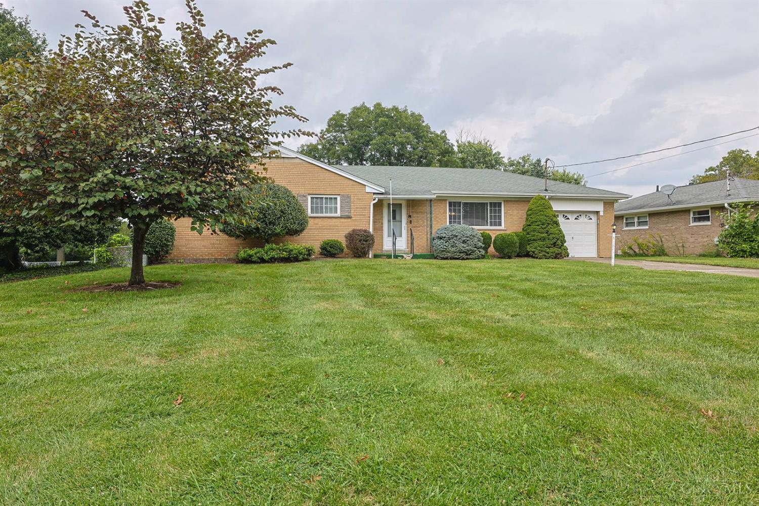 9154 Silva Drive Property Photo 1