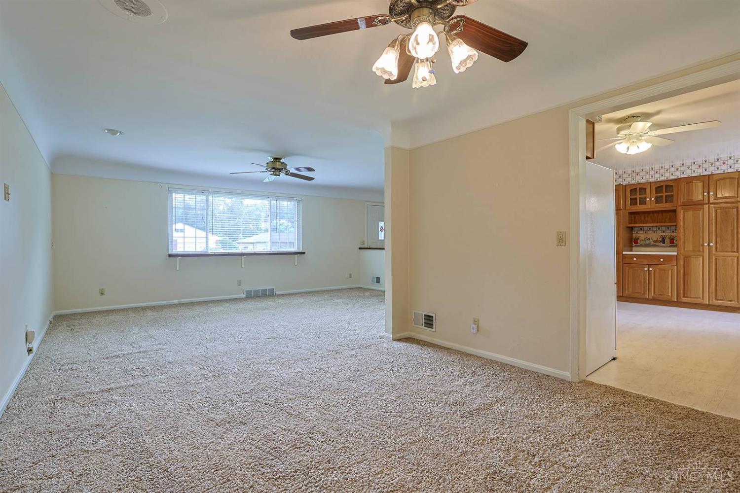 9154 Silva Drive Property Photo 12