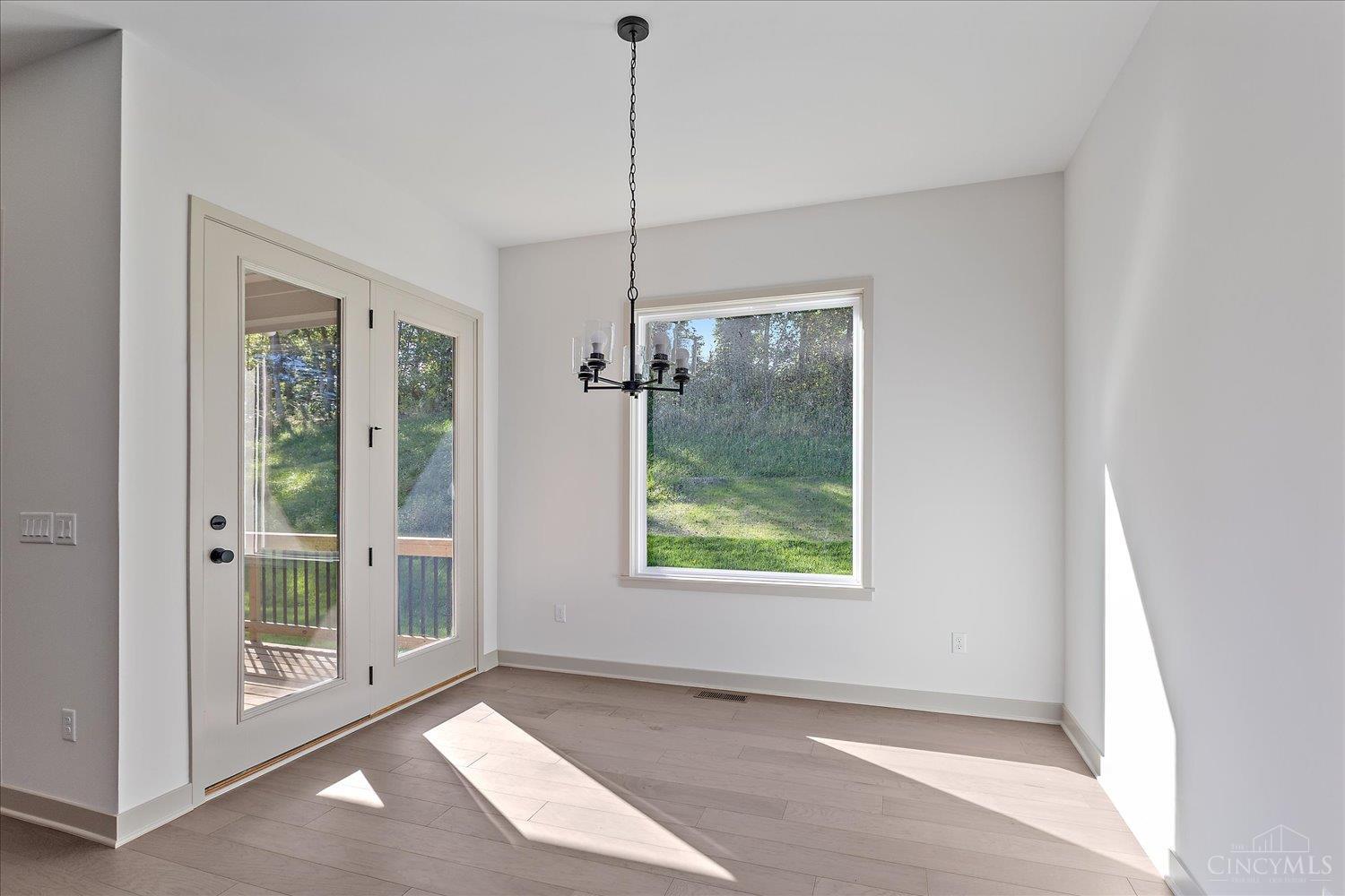 2439 Bent Grass Drive Property Photo 11