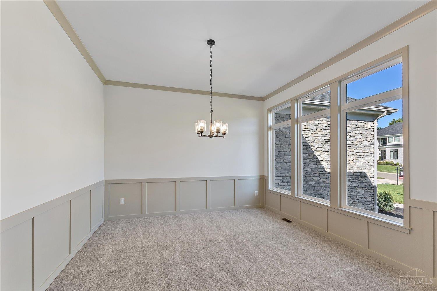 2439 Bent Grass Drive Property Photo 12