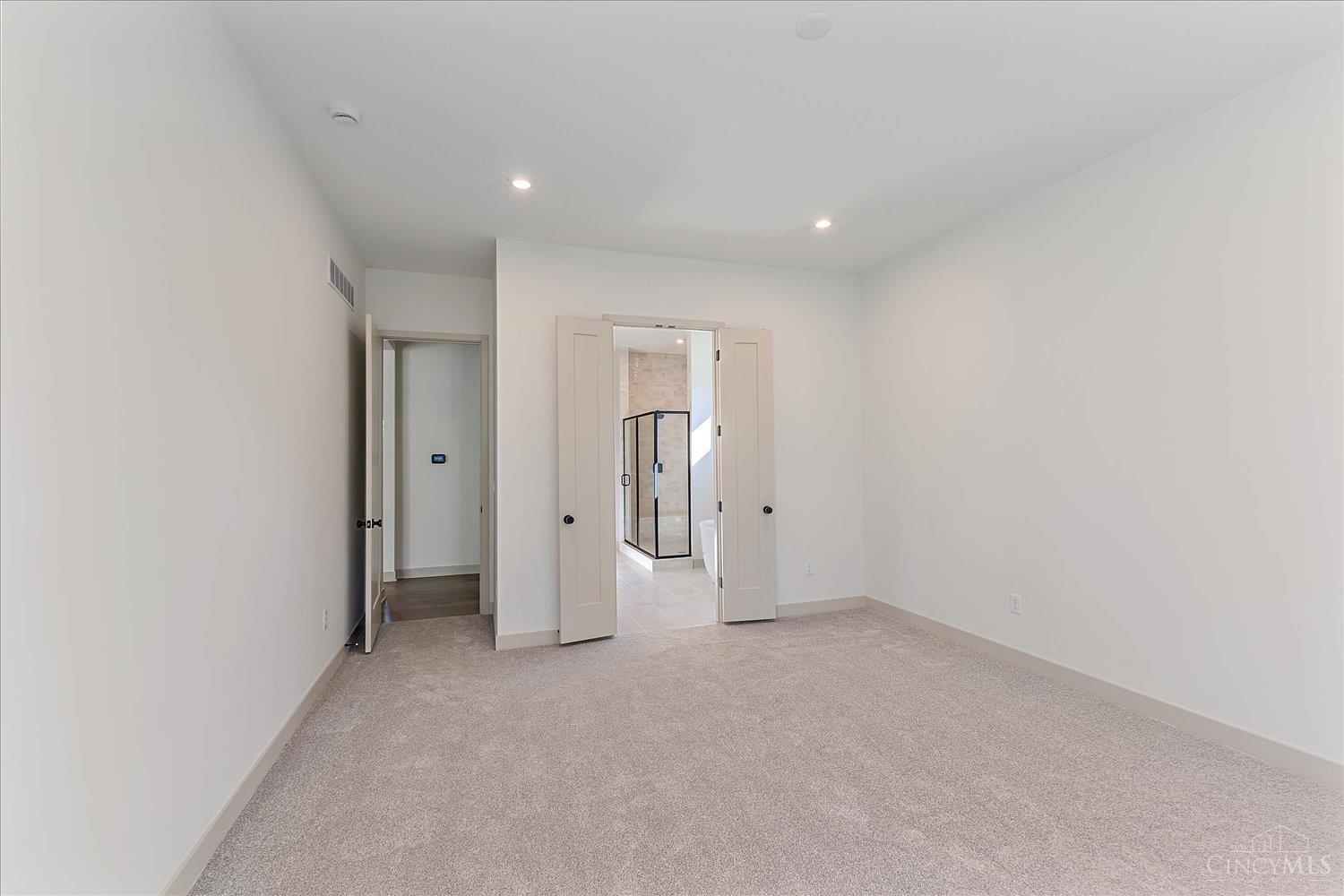 2439 Bent Grass Drive Property Photo 14