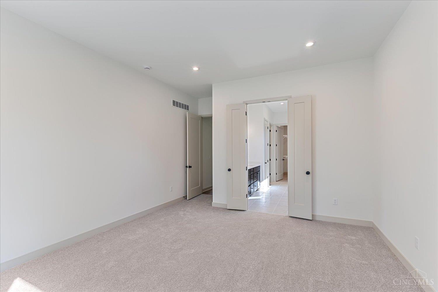 2439 Bent Grass Drive Property Photo 15