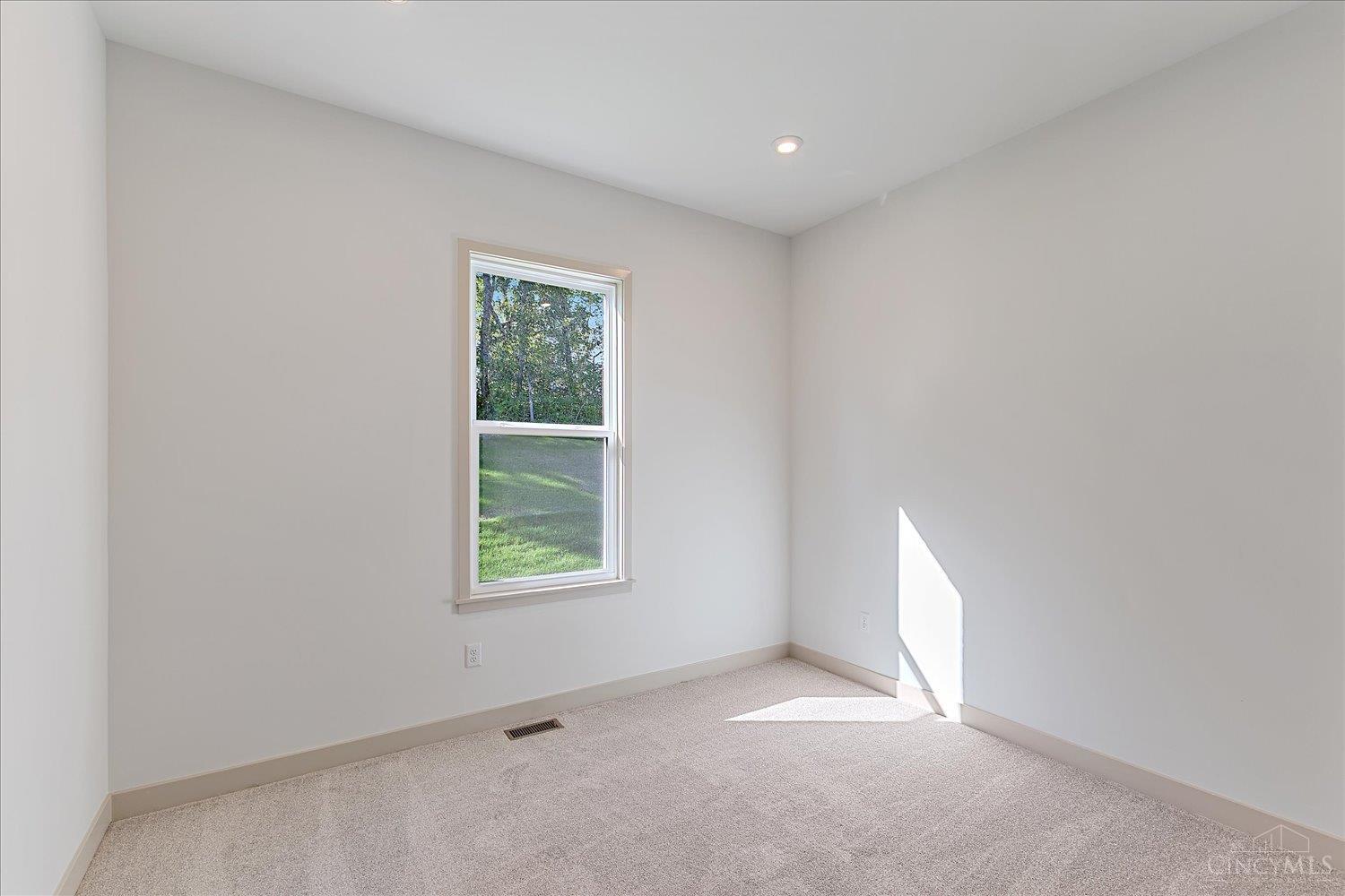 2439 Bent Grass Drive Property Photo 19