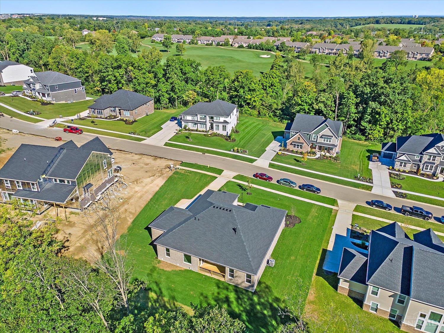 2439 Bent Grass Drive Property Photo 32