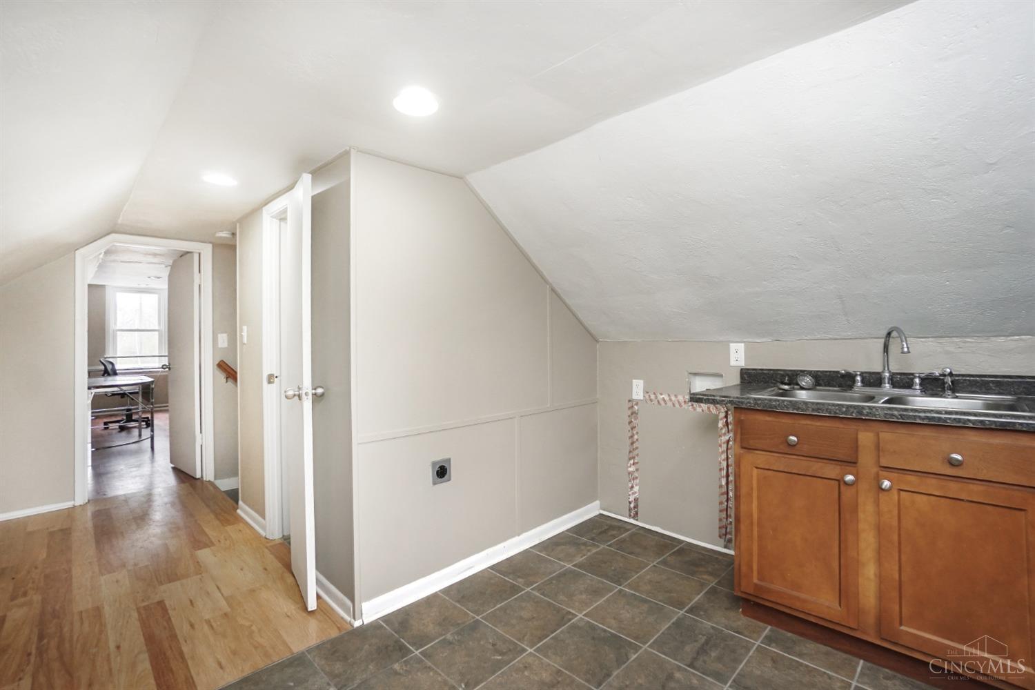 8384 Old 3c Highway Property Photo 21