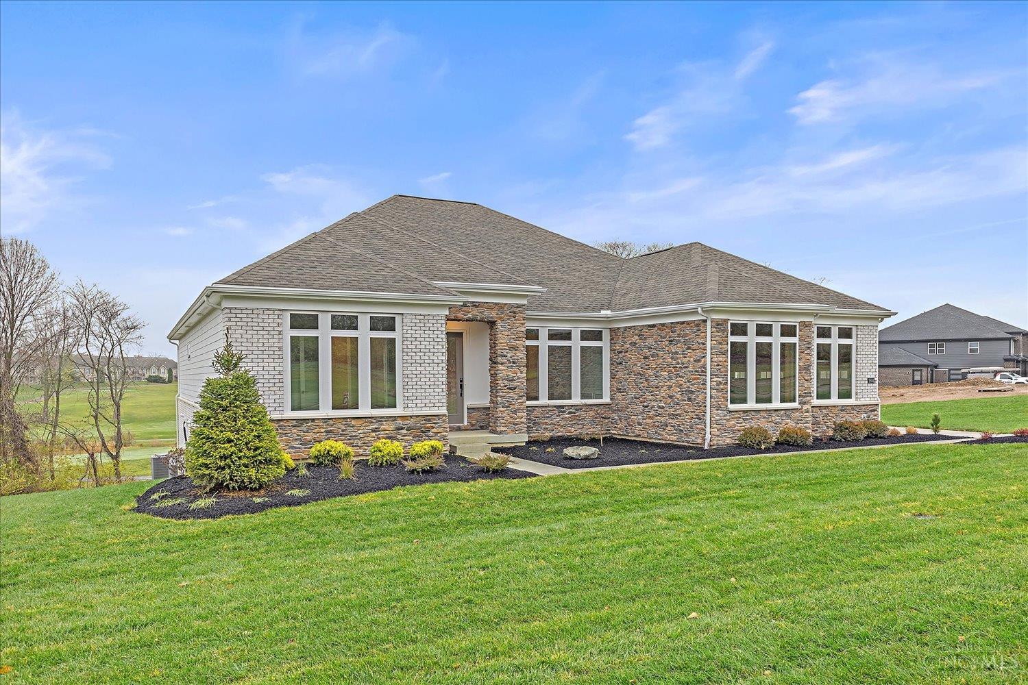 2504 Bent Grass Drive Property Photo 1