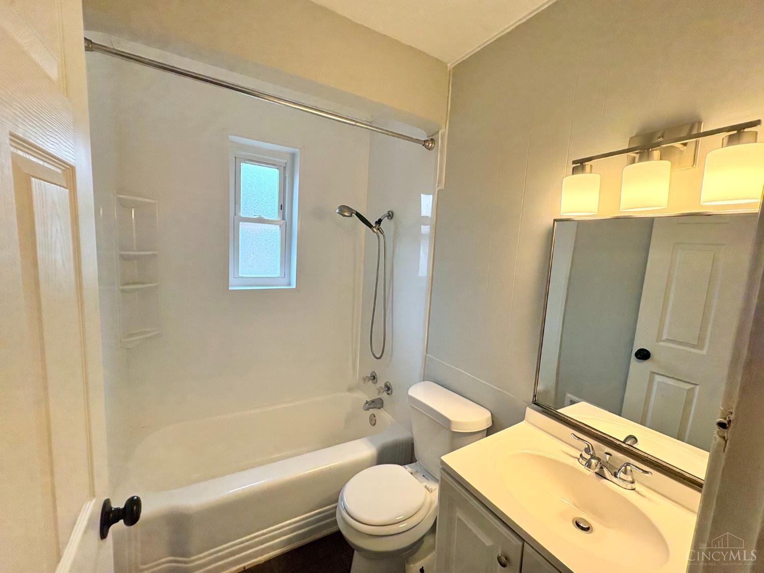 1379 Adams Road Property Photo 11