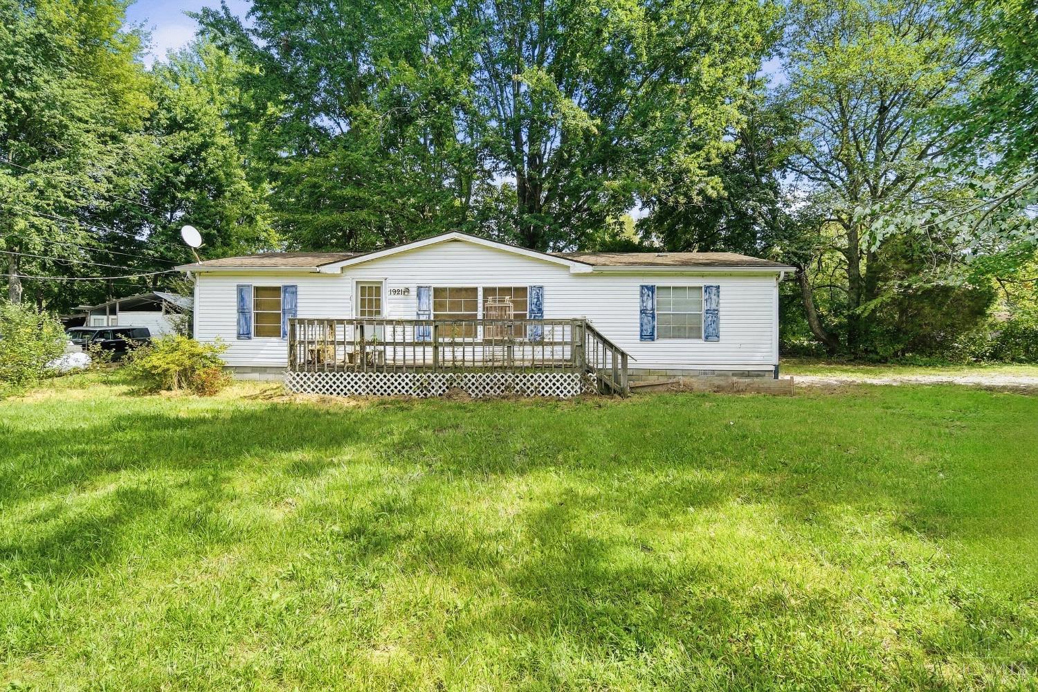 1921 Amiott Lane Property Photo 1