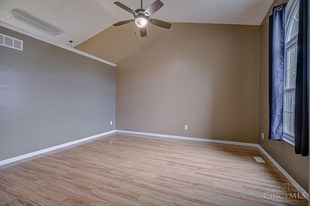 617 Willow Place Property Photo 10
