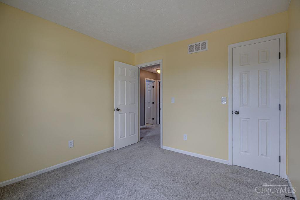 617 Willow Place Property Photo 18