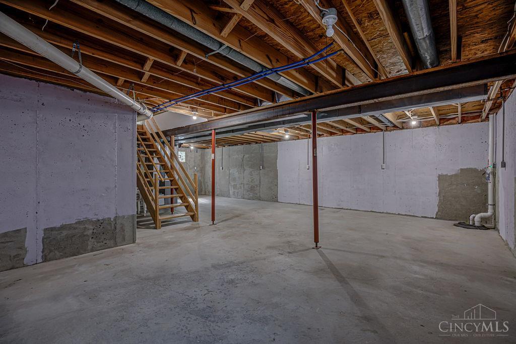 617 Willow Place Property Photo 28
