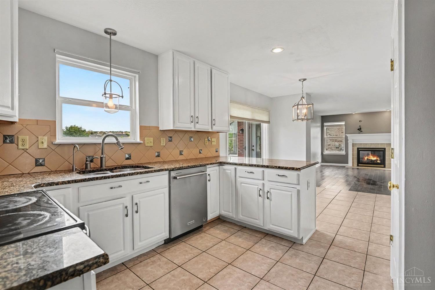 4422 Lighthouse Lane Property Photo 4